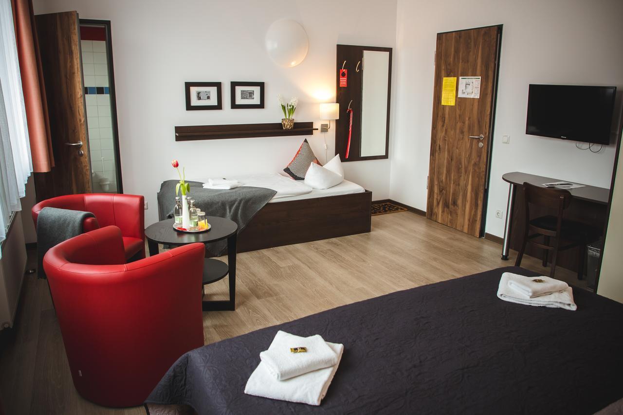 Hotel Rasenmuhle Jena Bagian luar foto