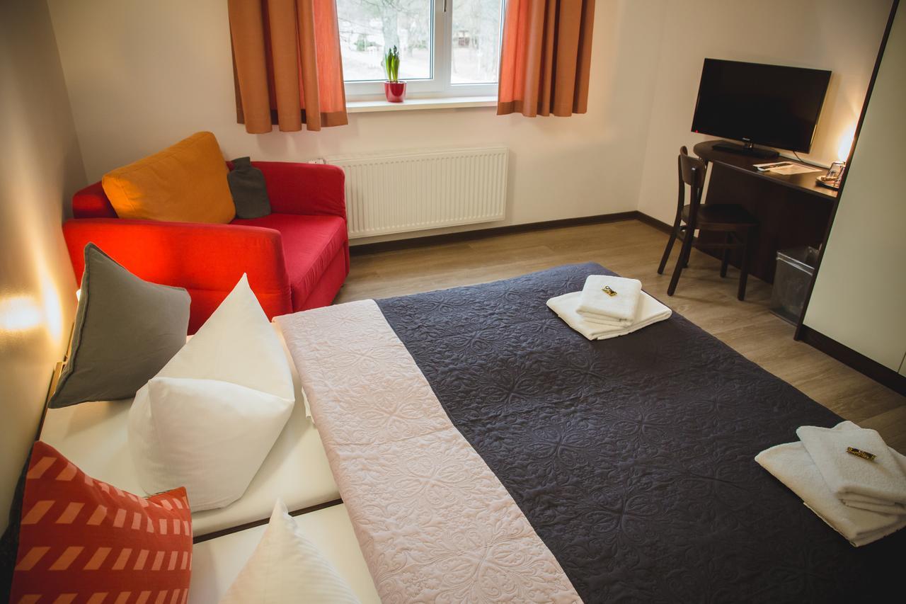 Hotel Rasenmuhle Jena Bagian luar foto