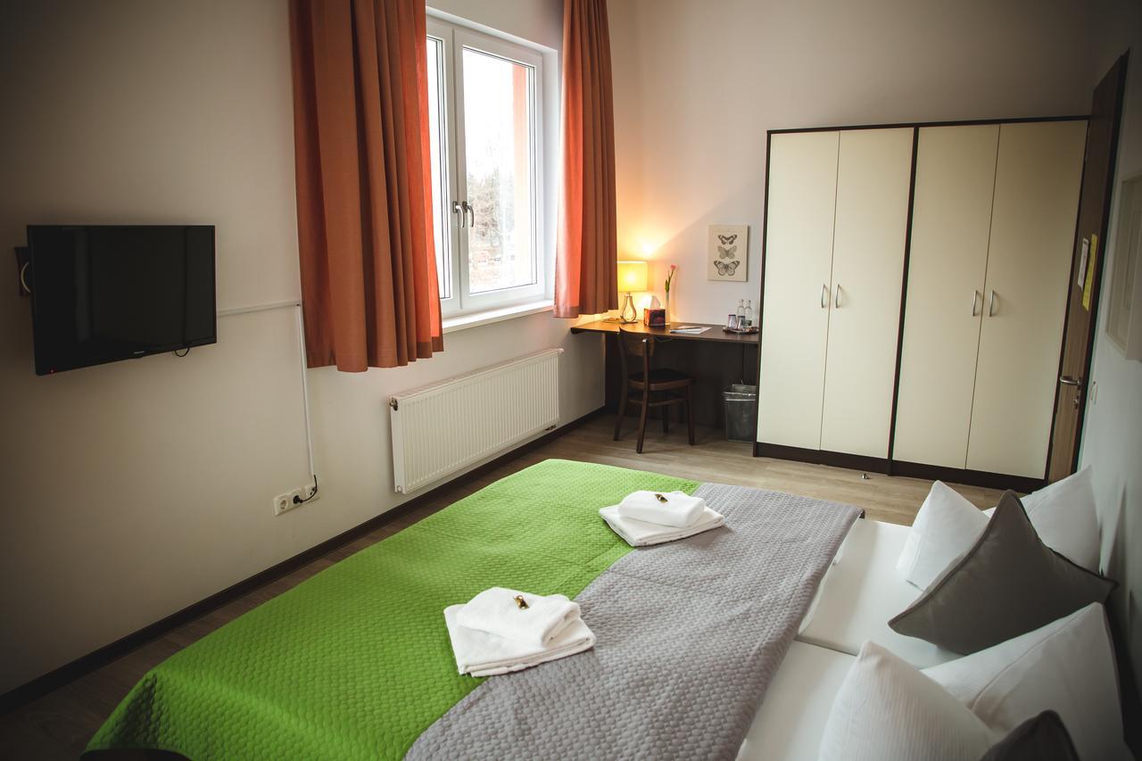 Hotel Rasenmuhle Jena Bagian luar foto