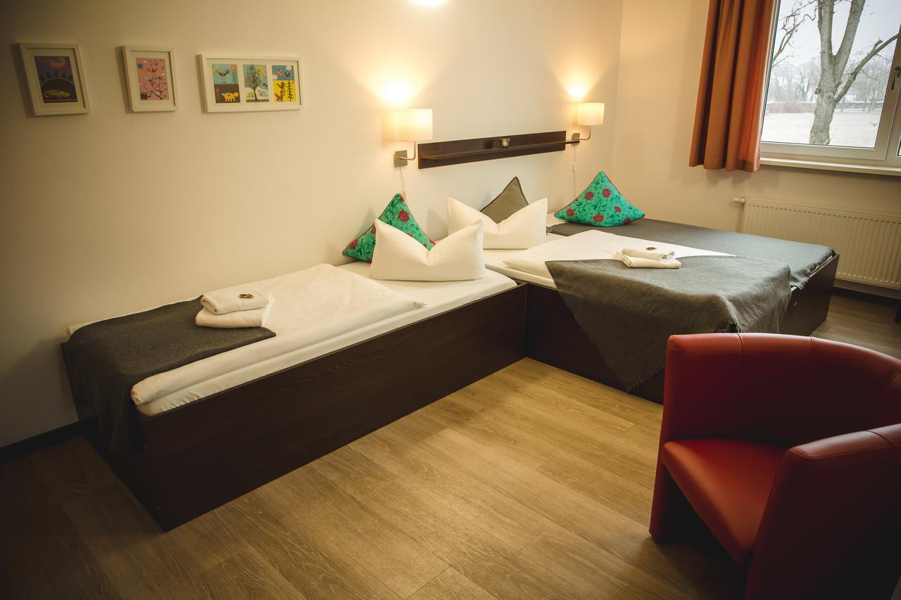 Hotel Rasenmuhle Jena Bagian luar foto